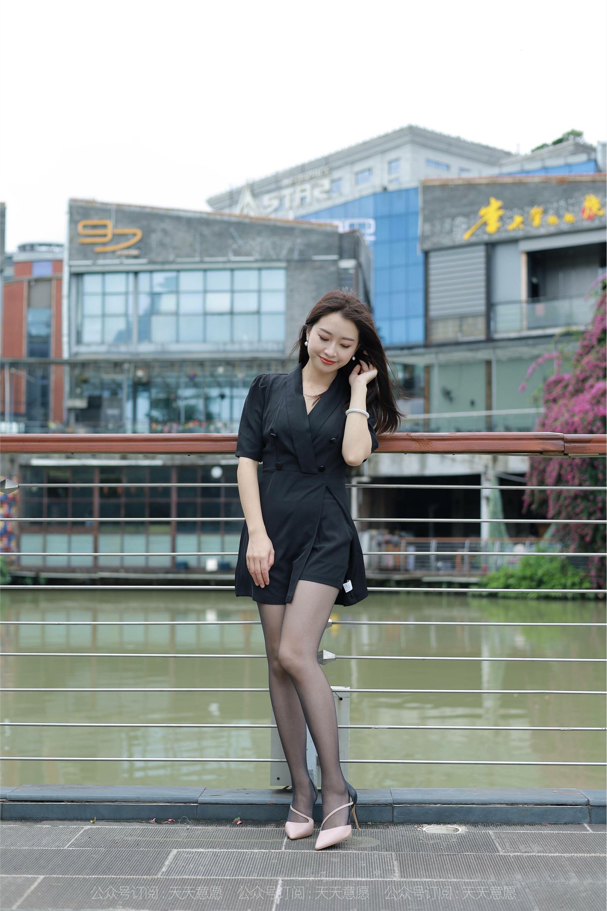 IESS异思趣向  2021.10.20 丝享家953：小婕《桥上的美女》